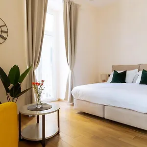 Bed & Breakfast Musto &, Naples