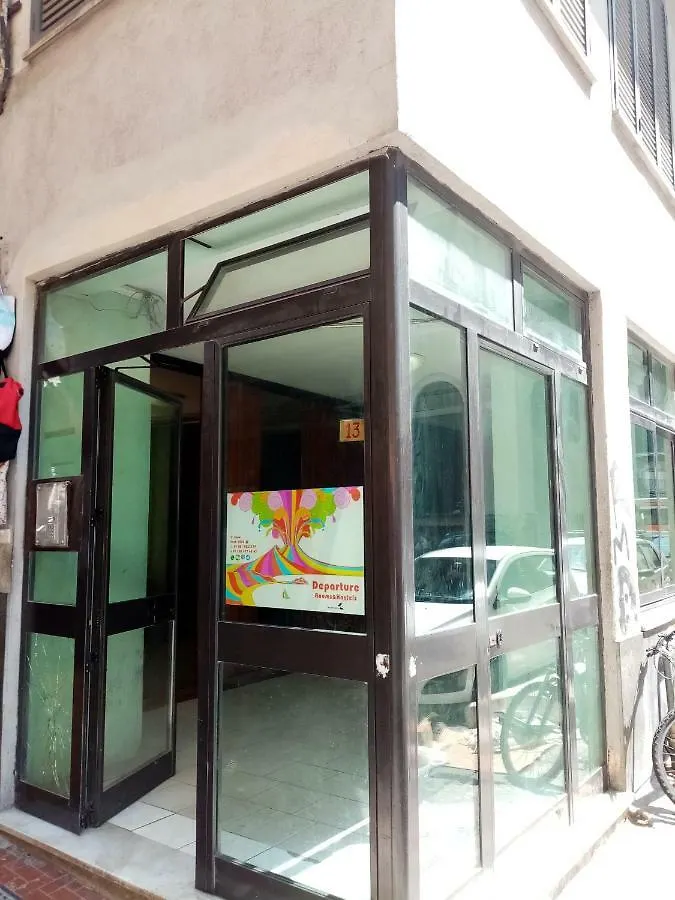 ** Bed & Breakfast Departure Rooms&Hostels Naples Italy