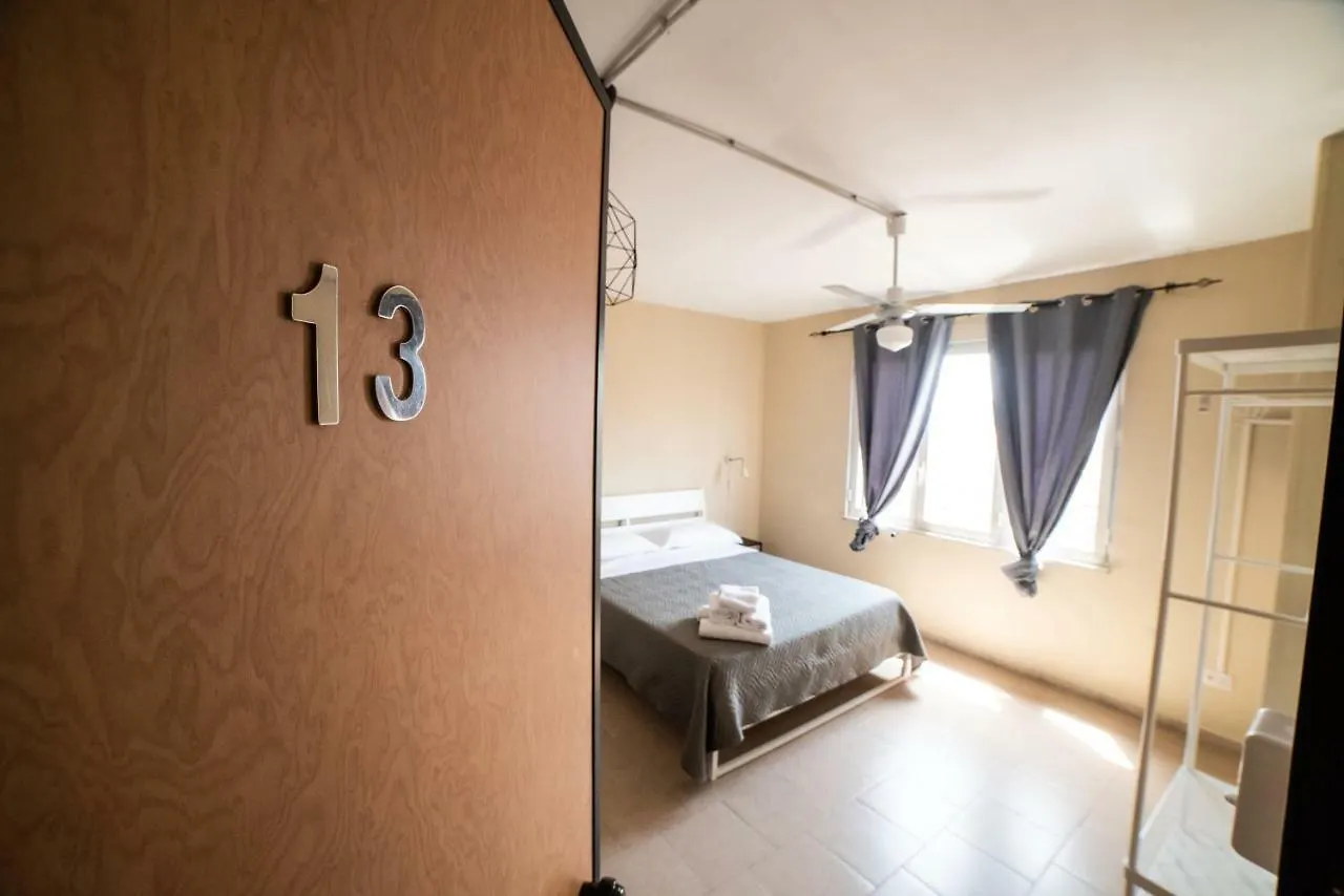 Departure Rooms&Hostels Naples