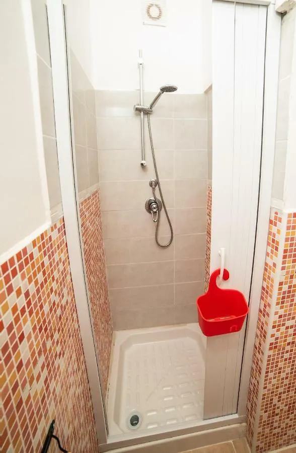 ** Bed & Breakfast Departure Rooms&Hostels Naples Italy