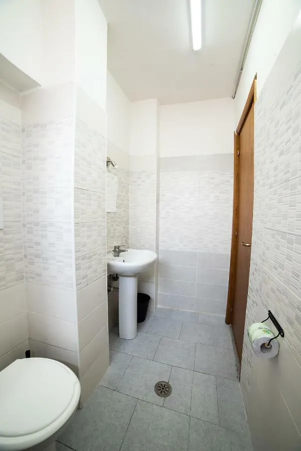 ** Bed & Breakfast Departure Rooms&Hostels Naples Italy