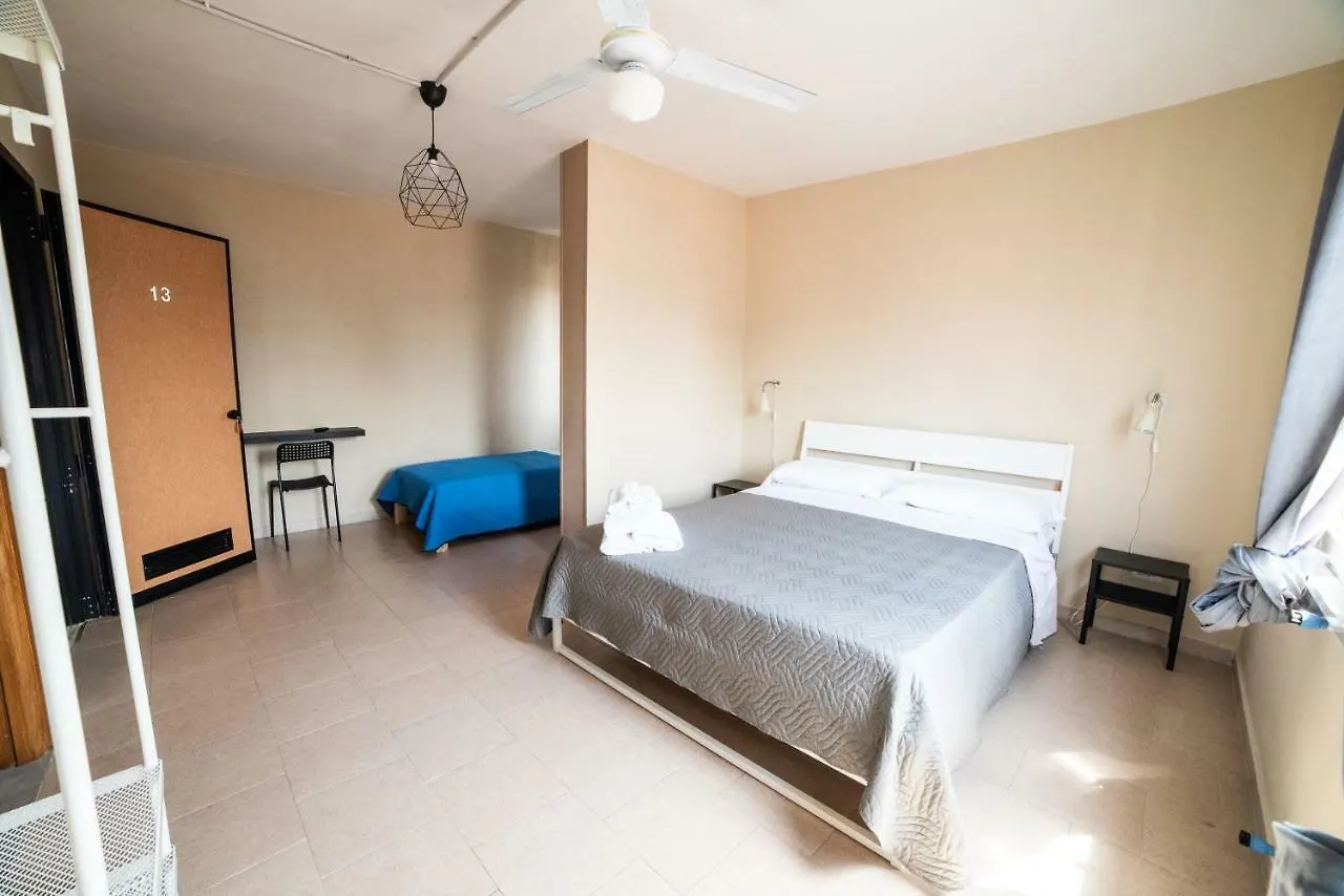 Departure Rooms&Hostels Naples Bed & Breakfast
