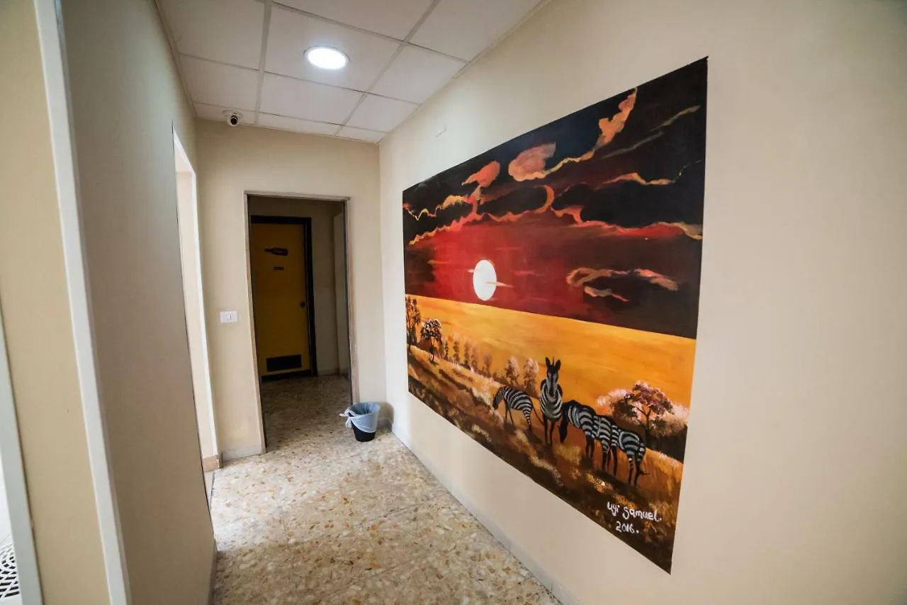 ** Bed & Breakfast Departure Rooms&Hostels Naples Italy