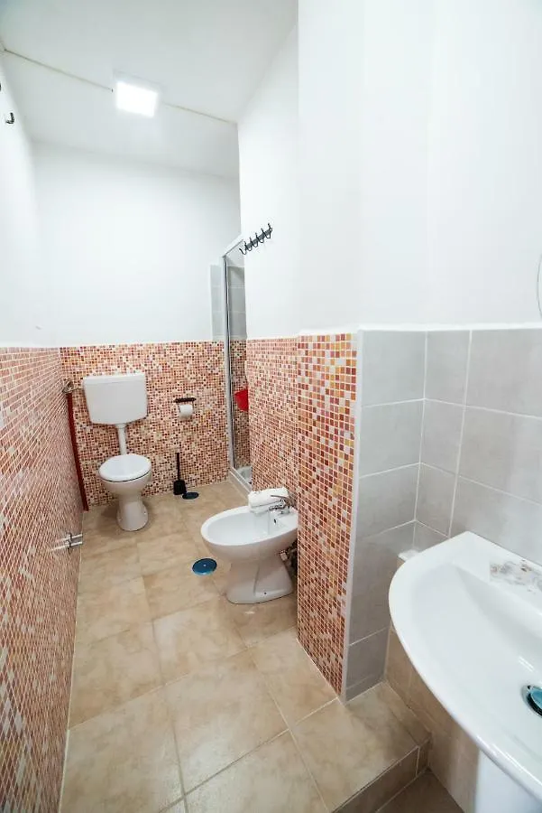 Departure Rooms&Hostels Naples