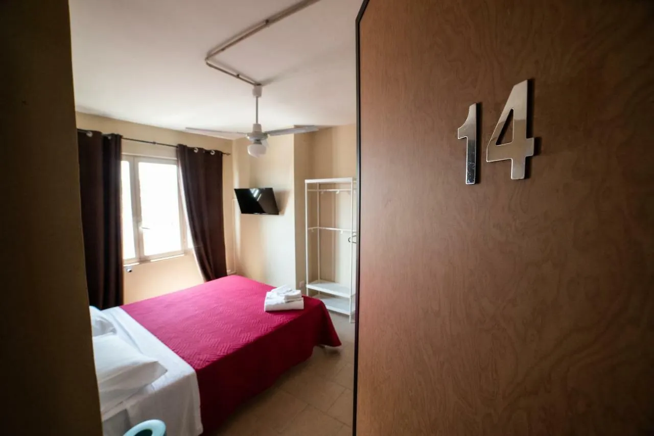 Departure Rooms&Hostels Naples Italy