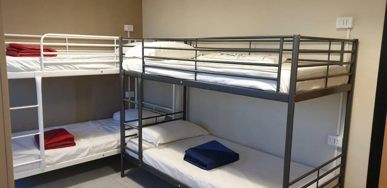 Departure Rooms&Hostels Naples Bed & Breakfast