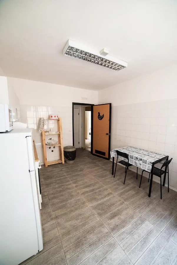 Departure Rooms&Hostels Naples Italy